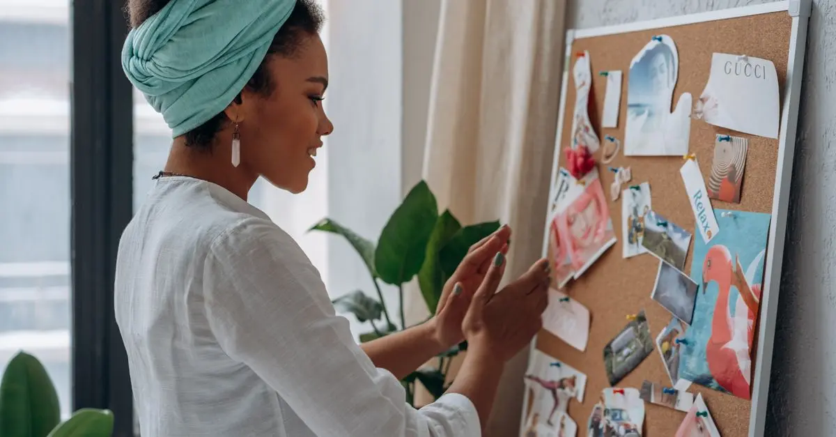 How to Create a Vision Board for Your Success Journey