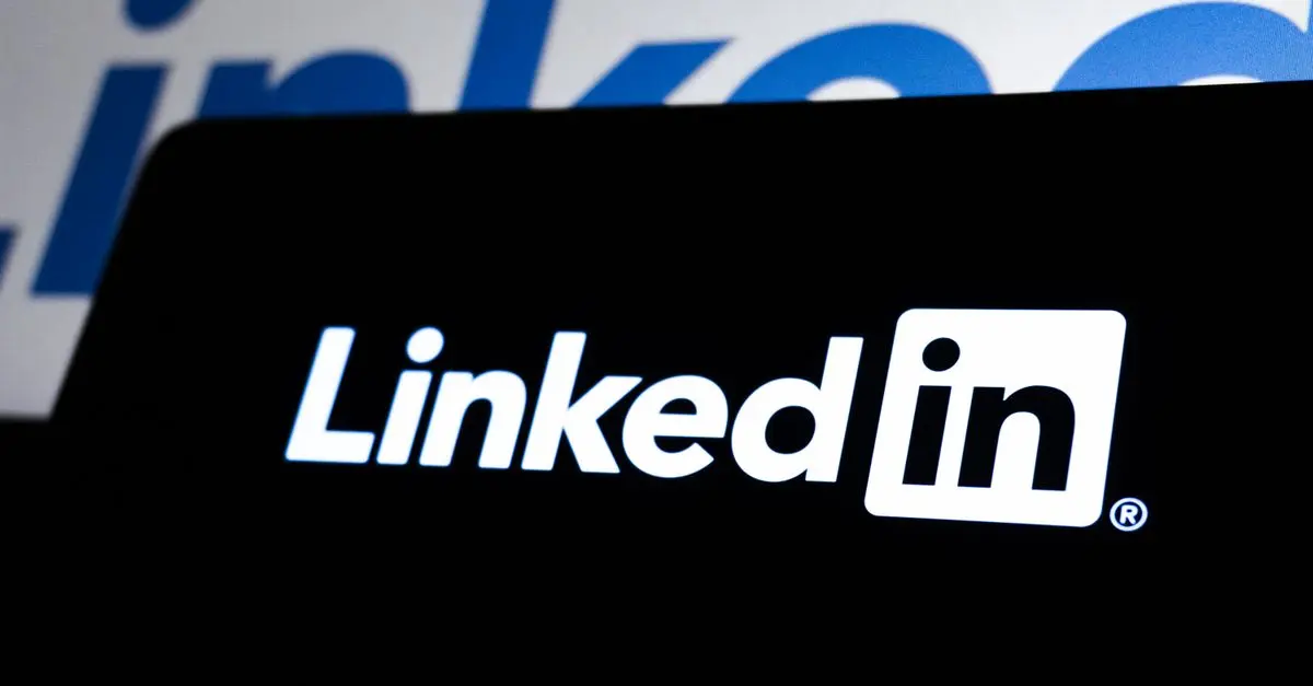 Networking vs. Social Media: Which is More Effective?