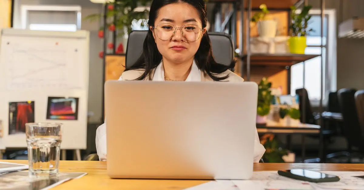 How to Stay Focused Amid Distractions