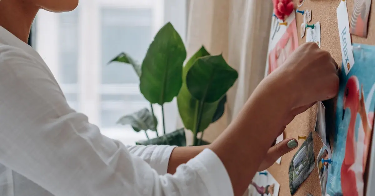 How to Build a Vision Board for Your Success Journey